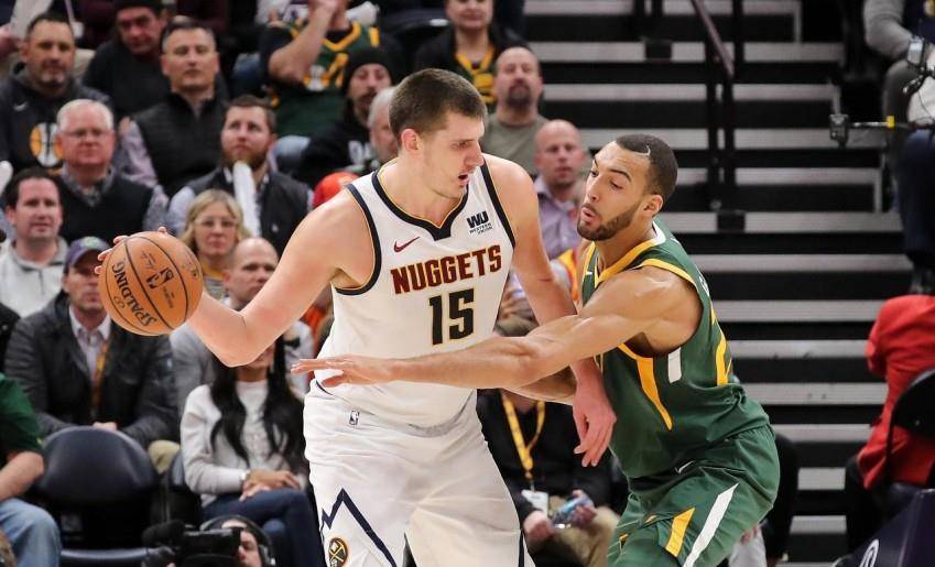  约基奇统治内线掘金豪取五连胜