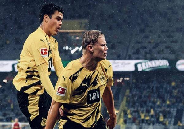  足坛新星闪耀，哈兰德帽子戏法惊艳全场