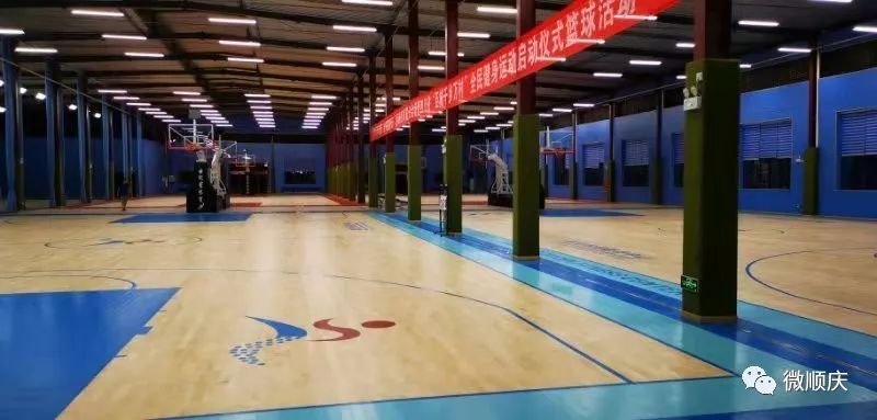  篮球场馆设施升级，观赛体验全面提升