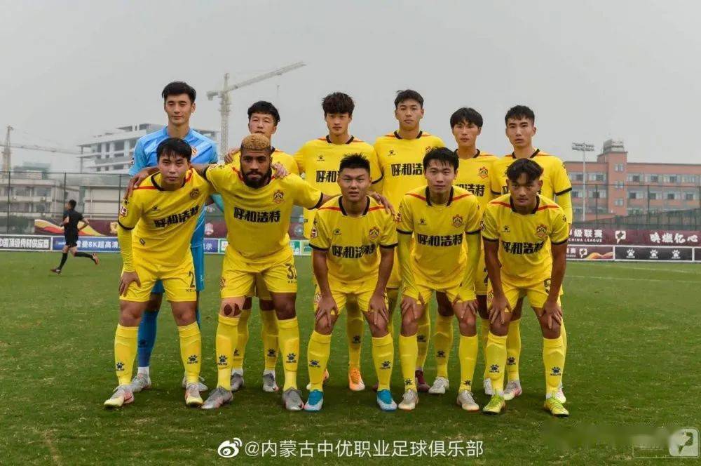  电竞新星闪耀赛场，青春风暴席卷联赛