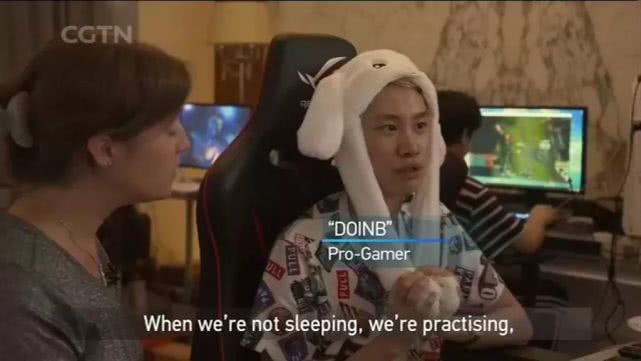  电竞纪录片热播，展现选手幕后故事