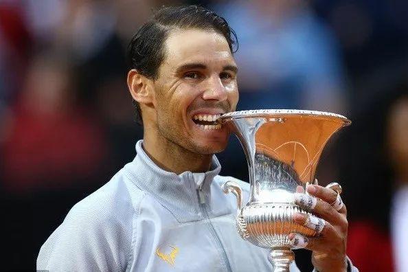  兹维列夫大师赛折桂重返巅峰