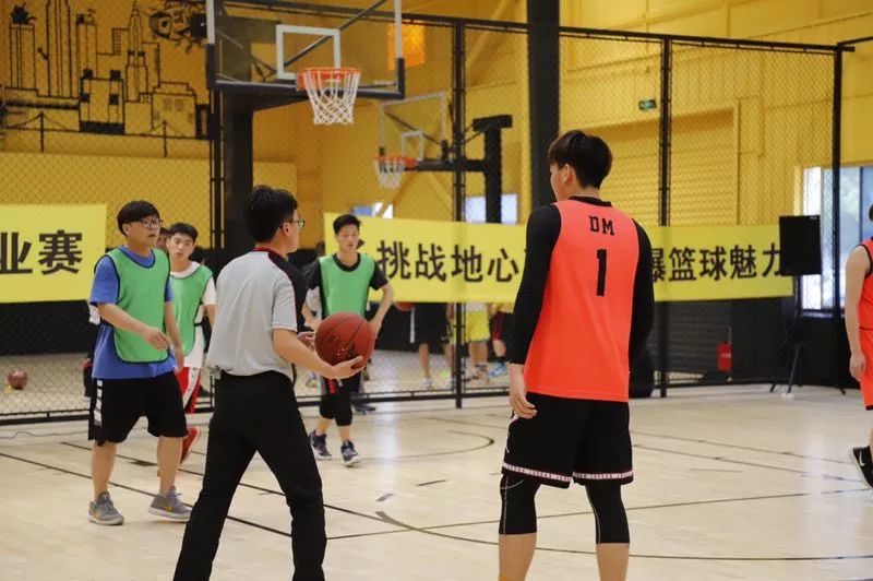  街球高手齐聚一堂，民间赛事掀起热潮