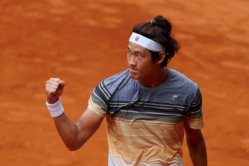  弗里茨发球上网，德尔雷海滩站打破冠军荒